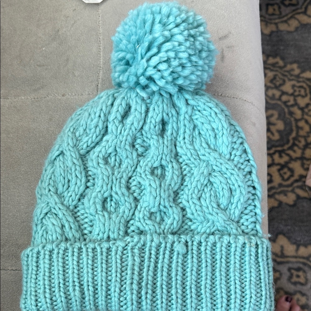 Women's Aqua Knit Hat with Pom-Pom 50% merino wool